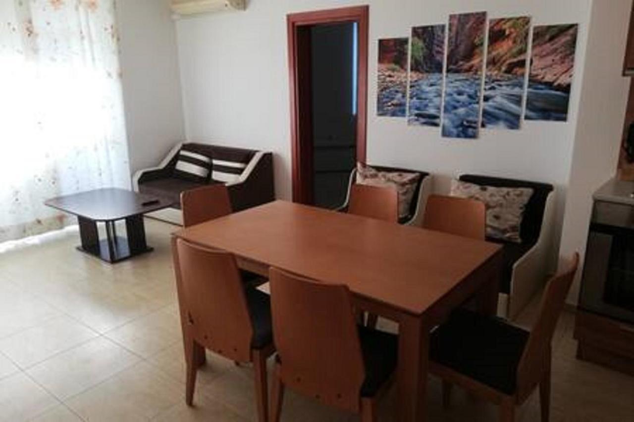 Yves 2 Bed Apart At Sun Village Sunny Beach Not Far Away From The Sea מראה חיצוני תמונה