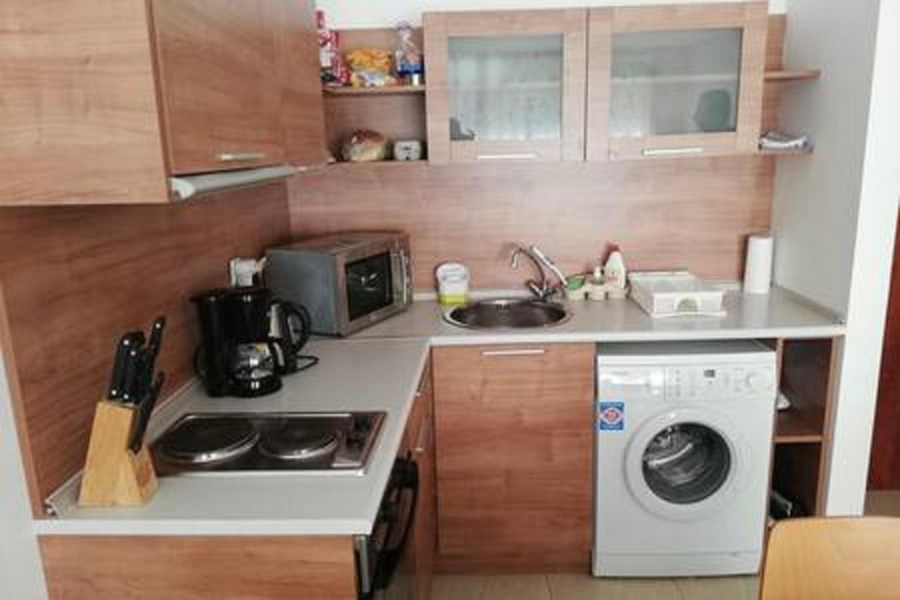 Yves 2 Bed Apart At Sun Village Sunny Beach Not Far Away From The Sea מראה חיצוני תמונה