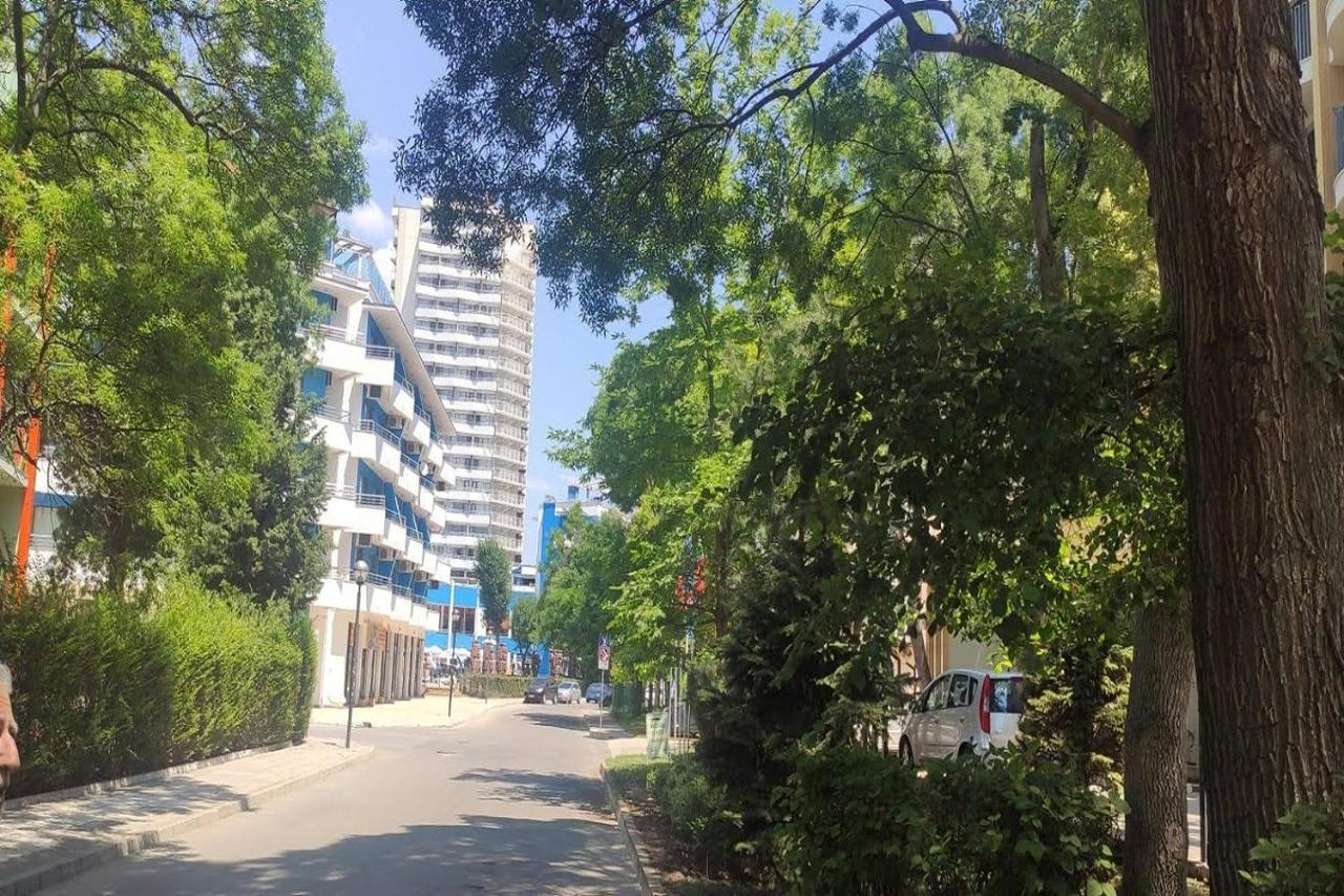 Yves 2 Bed Apart At Sun Village Sunny Beach Not Far Away From The Sea מראה חיצוני תמונה
