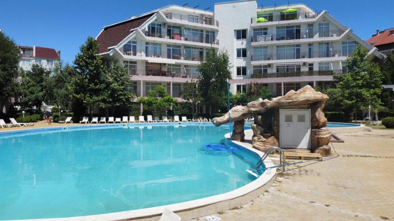 Yves 2 Bed Apart At Sun Village Sunny Beach Not Far Away From The Sea מראה חיצוני תמונה